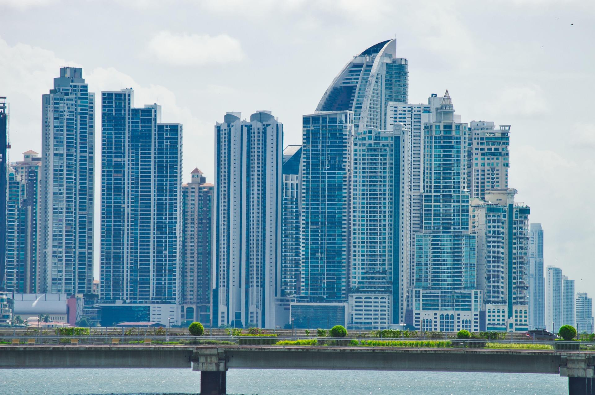 https://media.premiercasa.com/thumbnail/golden visa panama.jpg